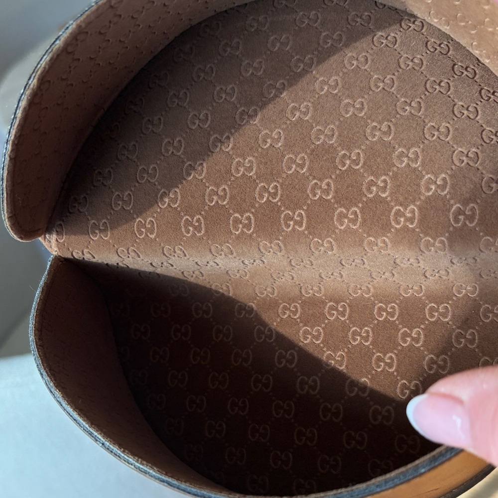 Gucci brown sunglasses case